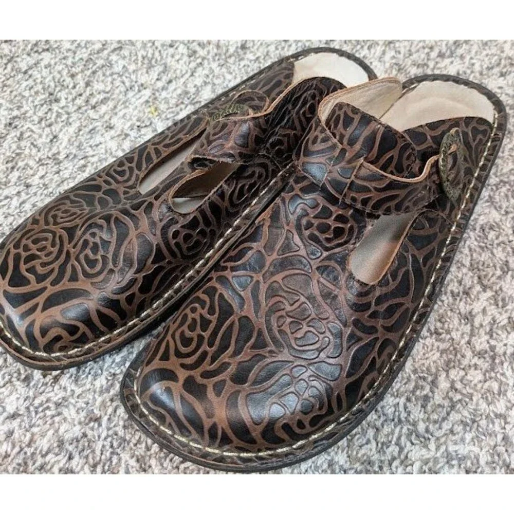 Alegria Women's 8 Embossed Brown Clog ALG-532 EUR 38 Women's 8